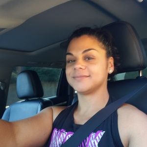 Meet your Posher, Miraida